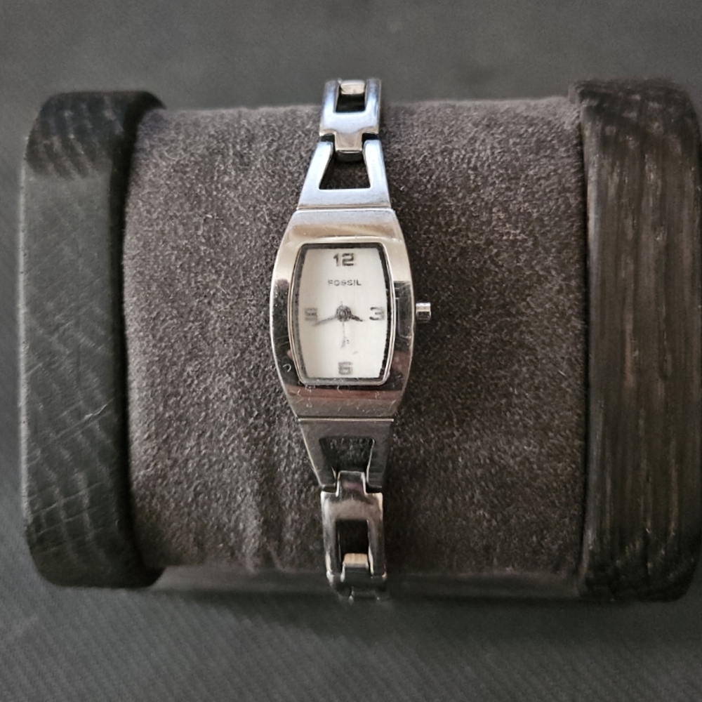 Fossil ES9381 Silver Stainless Steel Quartz Watch
